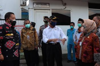 Menko PMK Muhadjir Effendy Apresiasi Perjuangan Gubernur Arinal Djunaidi dan Jajaran Pemprov Lampung Pemenuhi Kebutuhan Oksigen dalam Penanganan Covid-19
